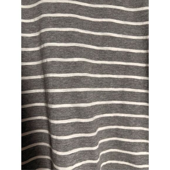 a.n.a. Women's V Neck Short Sleeve T Shirt Gray White Stripe Size 1X Cotton - Picture 4 of 12